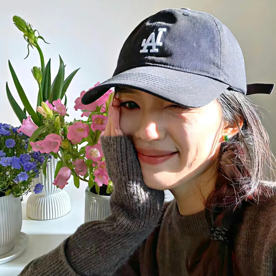 伴游女王